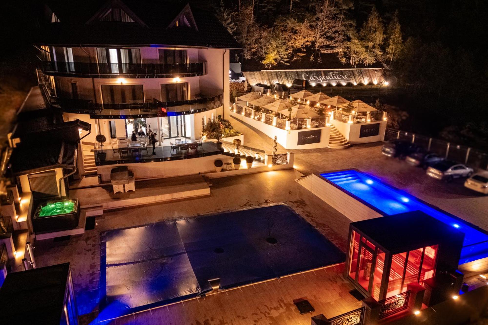 Hotel Carpentiere Arena Răşinari Exterior foto