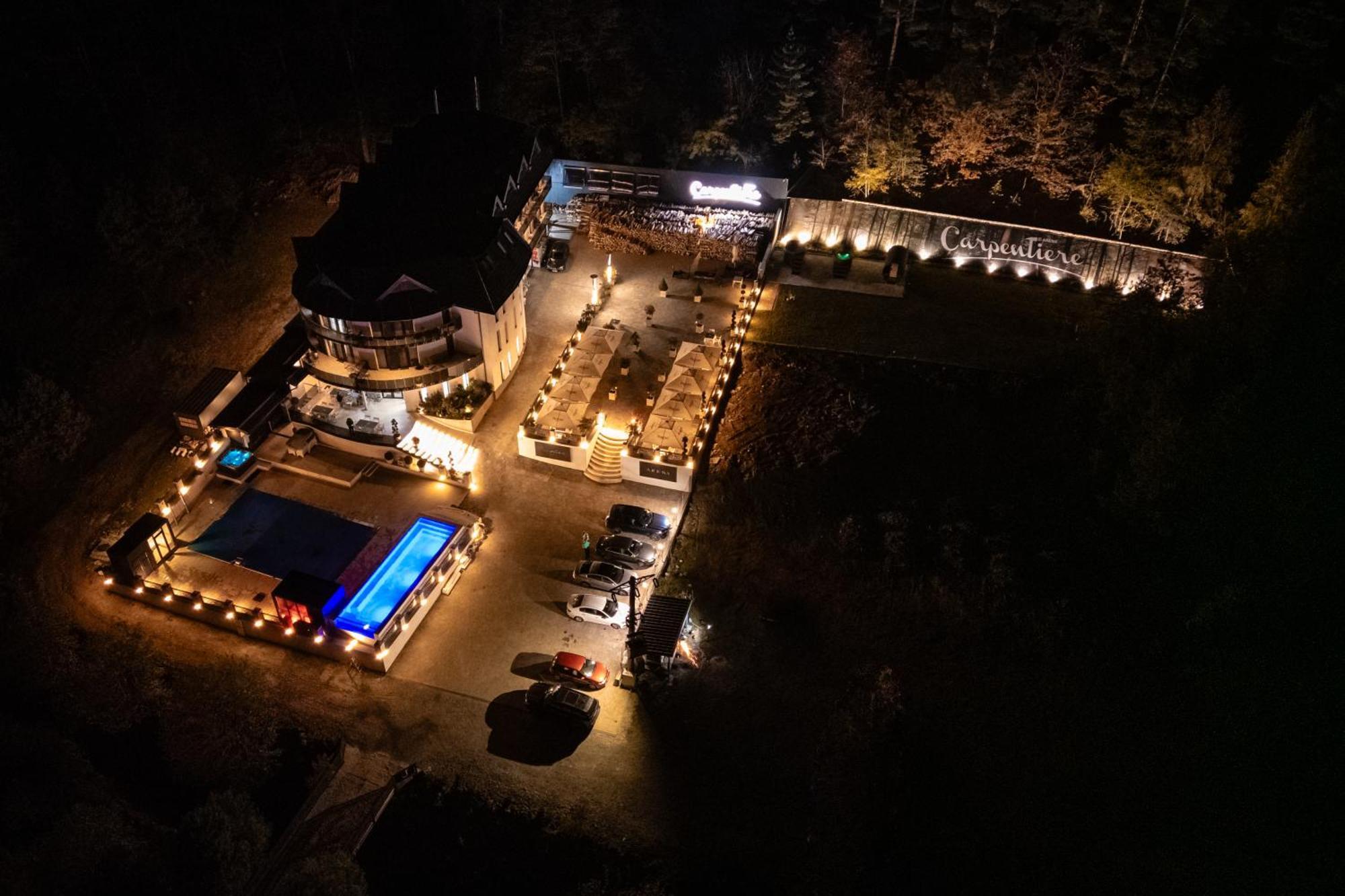 Hotel Carpentiere Arena Răşinari Exterior foto