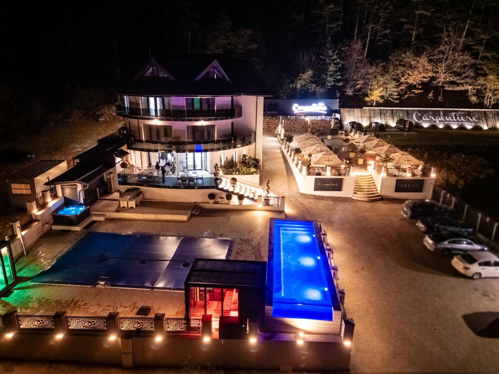 Hotel Carpentiere Arena Răşinari Exterior foto